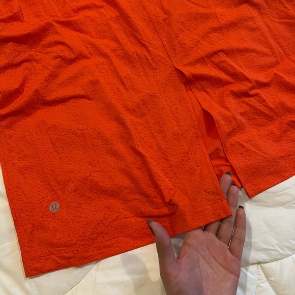 NWT Lululemon Crew Neck Train Tee Autumn Red Size 6 $68 retail - Picture 6 of 9